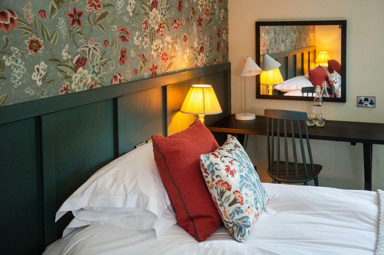 Bridge Hotel กรีนฟอร์ด ภายนอก รูปภาพ